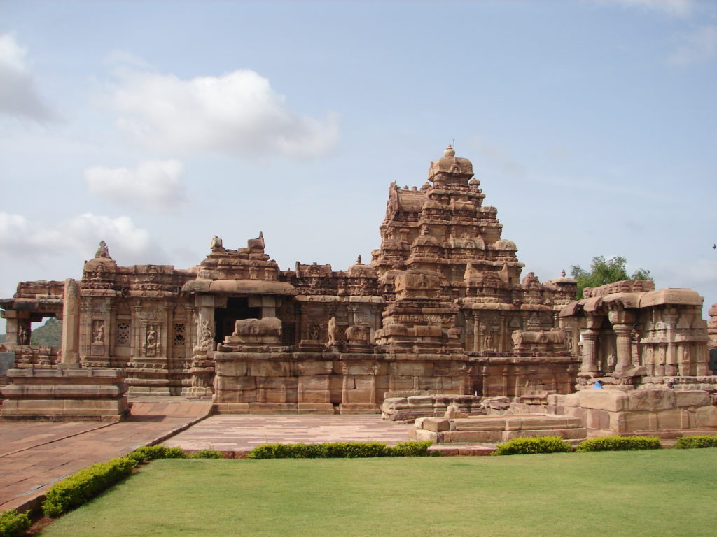 Le temple Virupaksha